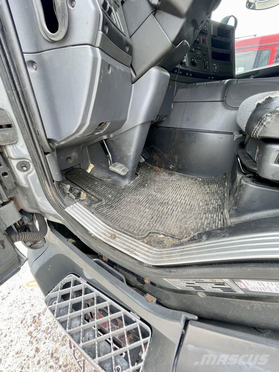 Scania P R270 Chasis y suspención