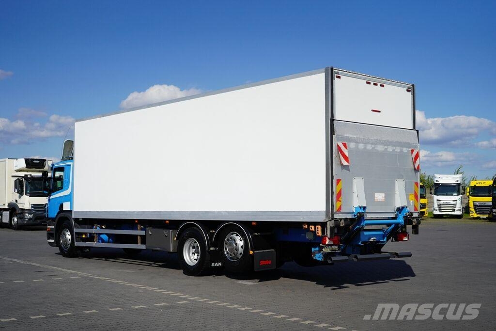 Scania R 380 / E 5 / CHŁODNIA + WINDA / 23 PALET / OŚ SKR Camiones con temperatura controlada