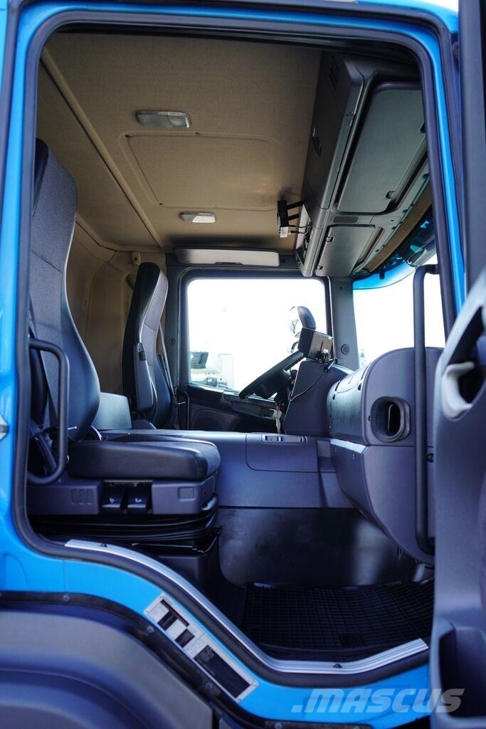 Scania R 380 / E 5 / CHŁODNIA + WINDA / 23 PALET / OŚ SKR Camiones con temperatura controlada