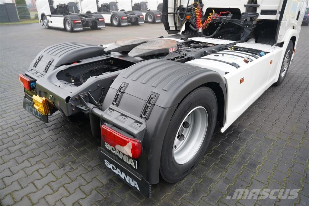 Scania R 450 / RETARDER / ZBIORNIKI: 1 200 L / EURO 6 Truck Tractor Units
