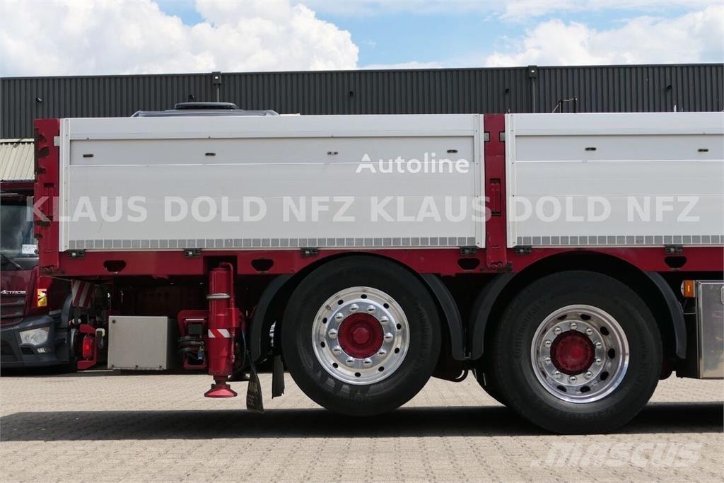 Scania R 490 Flatbed Truck / Effer Crane / Radio Remote C Camiones plataforma