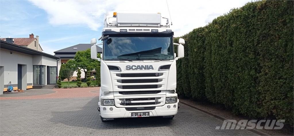 Scania R580 V8 8x4 Flatbed Truck / HMF 3220 K7 Crane 平板式/側卸式卡車