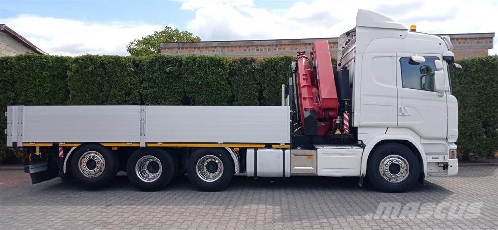 Scania R580 V8 8x4 Flatbed Truck / HMF 3220 K7 Crane 平板式/側卸式卡車