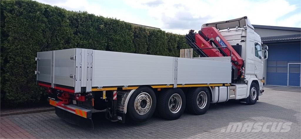 Scania R580 V8 8x4 Flatbed Truck / HMF 3220 K7 Crane 平板式/側卸式卡車