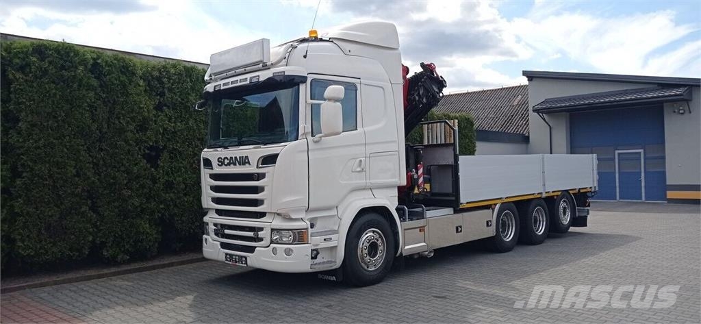 Scania R580 V8 8x4 Flatbed Truck / HMF 3220 K7 Crane 平板式/側卸式卡車