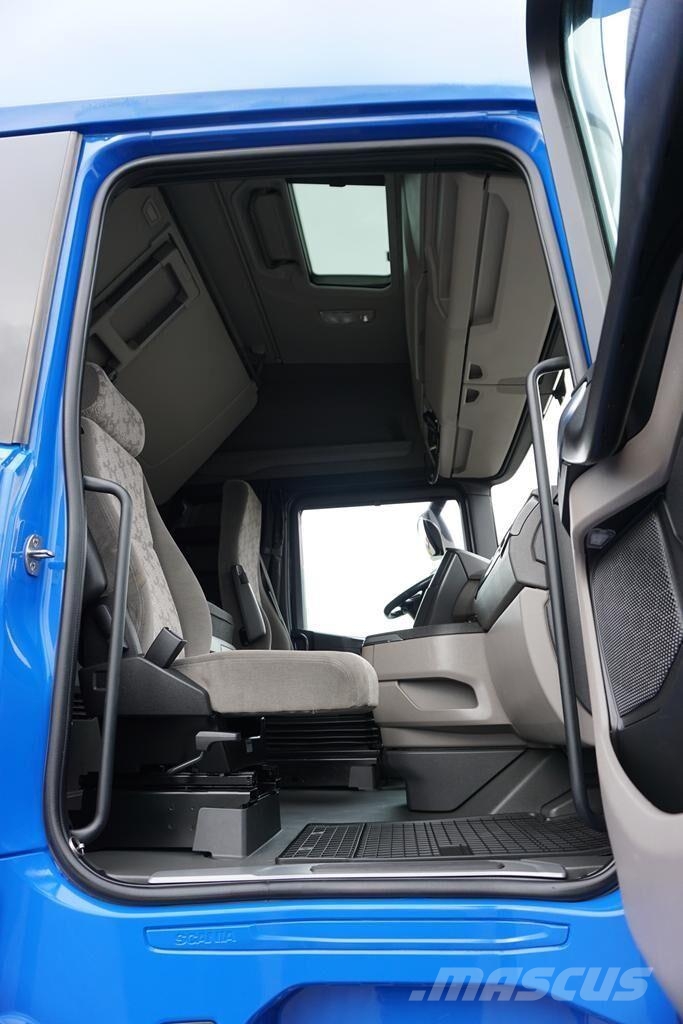 Scania S 500 / ACC / EURO 6 / ZESTAW PRZESTRZENNY 120 M3  Camiones de caja de lona