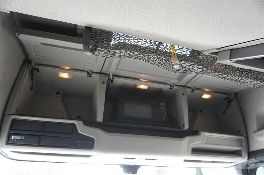 Scania S500 6x2 / BDF / 2023 Chasis y suspención