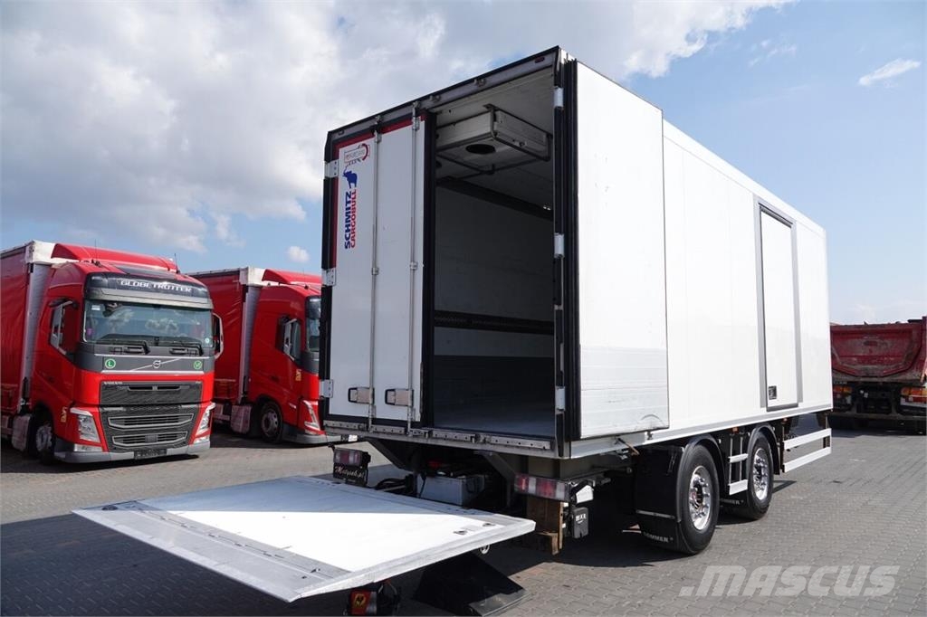 Schmitz Cargobull  Gesloten opbouw trailers