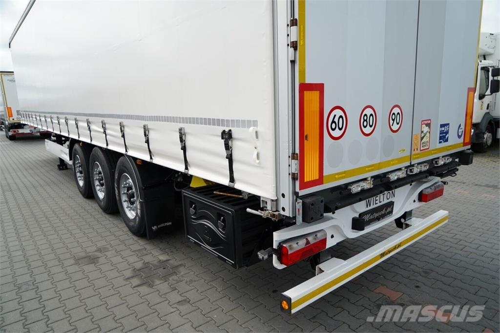 Schmitz Cargobull STANDARD / Plachtové návěsy