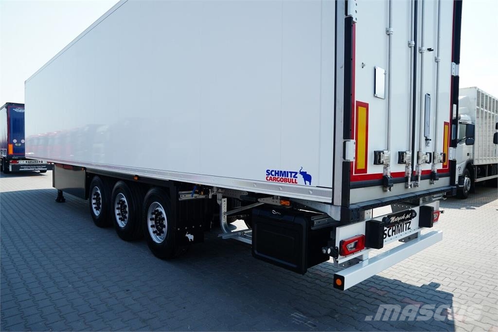 Schmitz Cargobull / CHŁODNIA / VECTOR 1550 / PALECIARA / OŚ PODNOSZO Semirremolques isotermos/frigoríficos