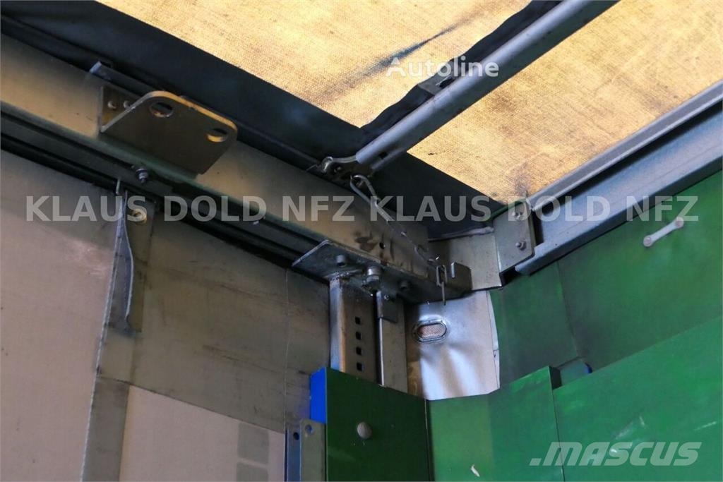 Schmitz Cargobull S01 Curtainsider Semi-Trailer / 92 m³ / Lift Axle Semirremolques con caja de lona