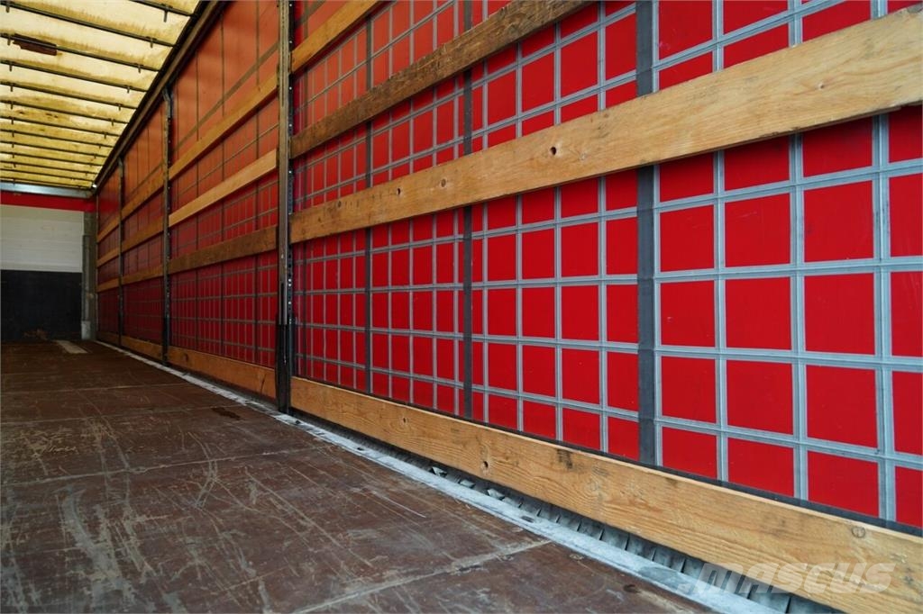Schmitz Cargobull / FIRANKA / STANDARD / PALECIARA / PLANDEKA ZBROJO Curtainsiderauflieger