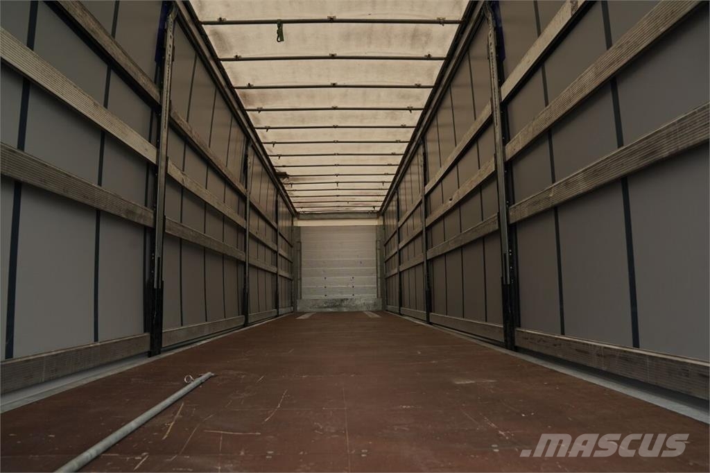 Schmitz Cargobull / FIRANKA / STANDARD / PALECIARA / OŚ PODNOSZONA / Curtain sider semi-trailers