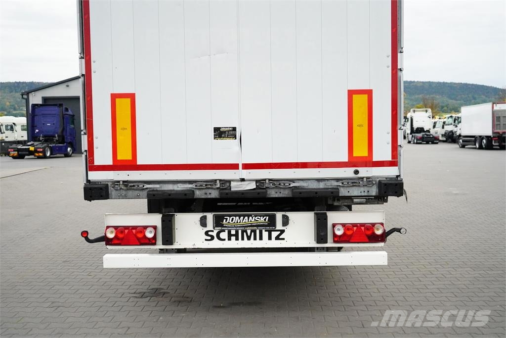 Schmitz Cargobull / BURTOFIRANKA / XL / OŚ PODNOSZONA Gardintrailer