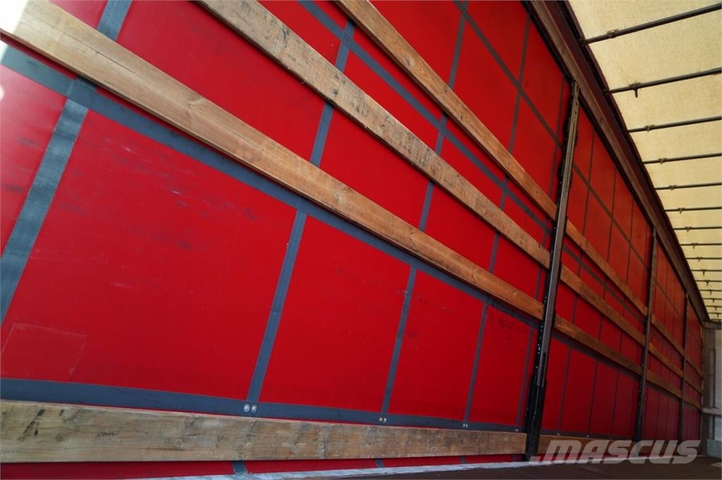 Schmitz Cargobull / FIRANKA / MEGA / OŚ PODNOSZONA / DACH PODNOSZONY Semirremolques de caja de lona