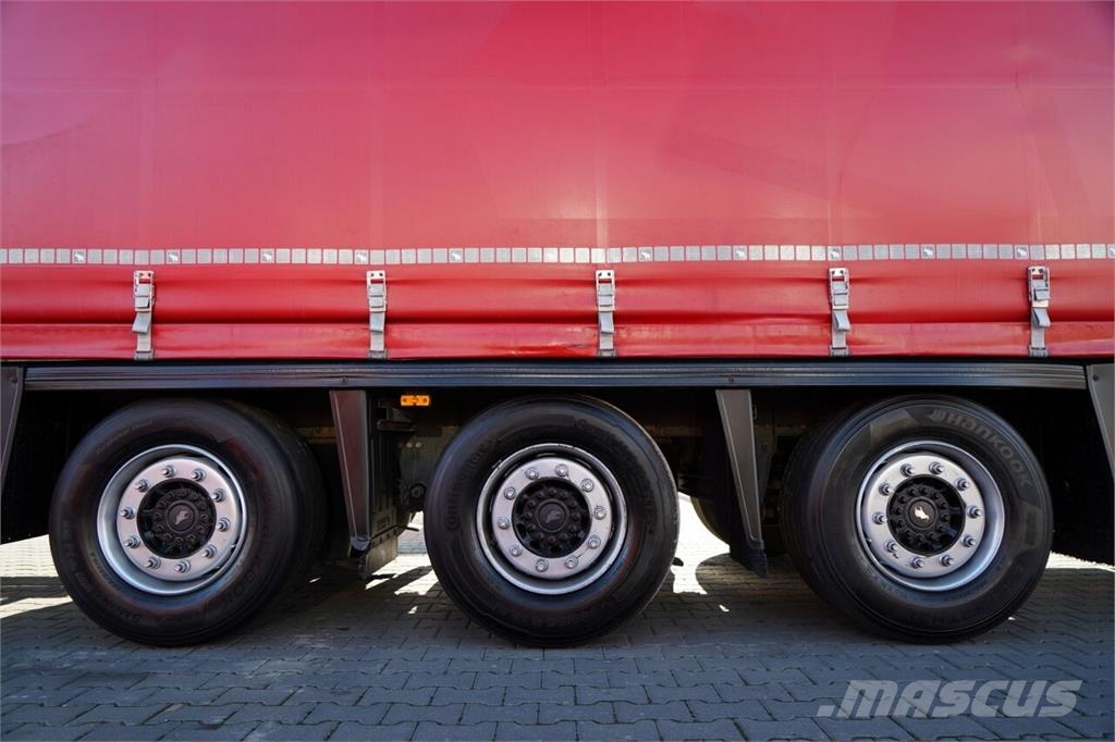 Schmitz Cargobull / FIRANKA / MEGA / OŚ PODNOSZONA / DACH PODNOSZONY Semirremolques de caja de lona