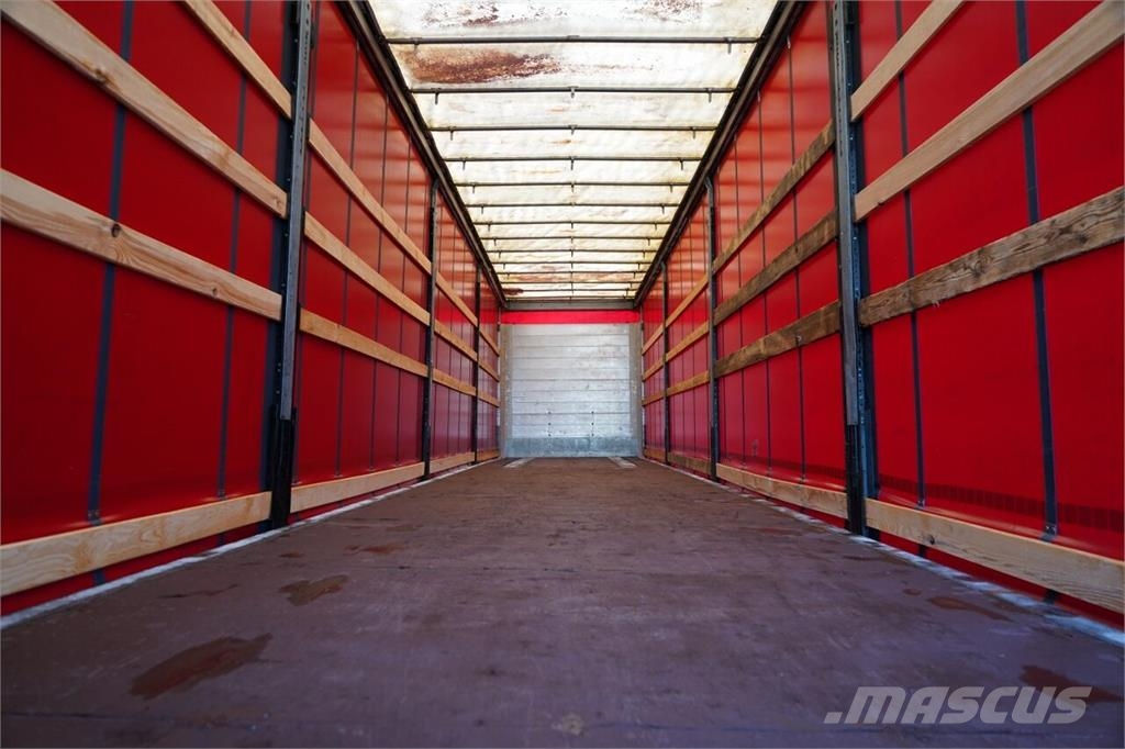 Schmitz Cargobull FIRANKA / STANDARD / OSIE SCHMITZ Pressukapellipuoliperävaunut