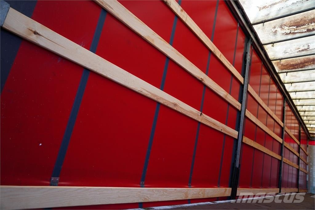 Schmitz Cargobull FIRANKA / STANDARD / OSIE SCHMITZ Pressukapellipuoliperävaunut