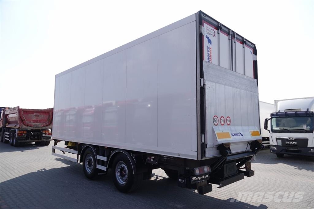Schmitz Cargobull  Gesloten opbouw trailers