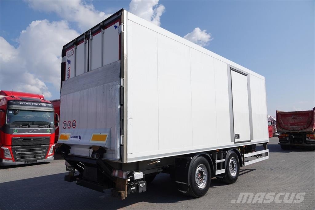 Schmitz Cargobull  Gesloten opbouw trailers