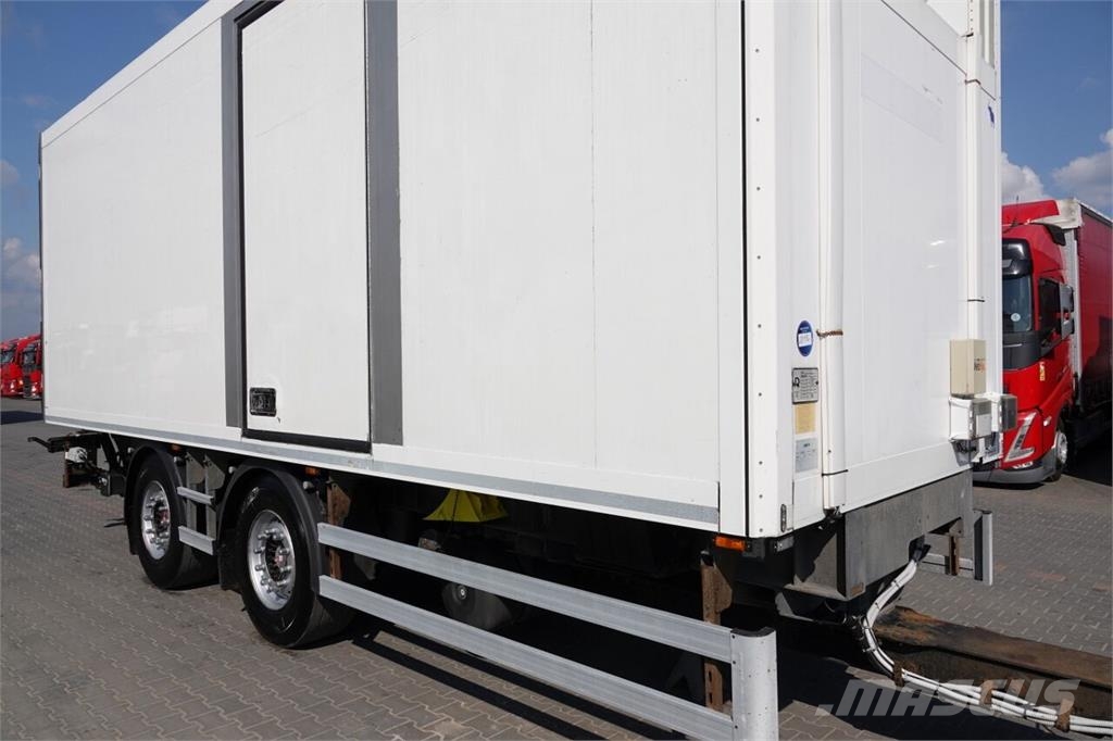Schmitz Cargobull  Gesloten opbouw trailers