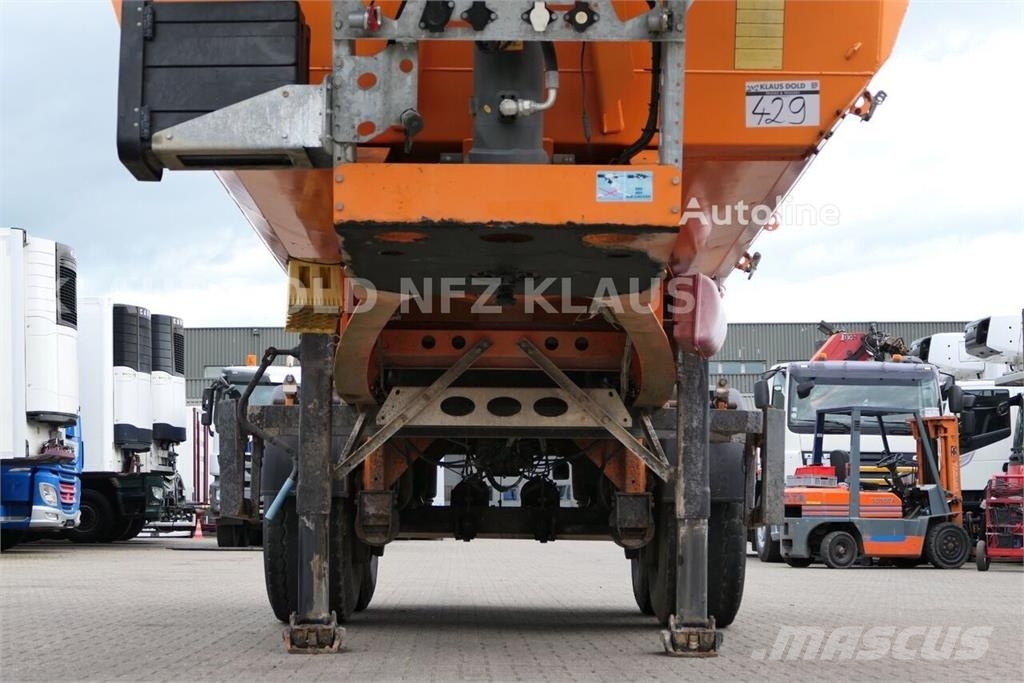 Schmitz Cargobull Gotha SKI Tipping Semi-Trailer / SAF Axles Semirremolques de volteo