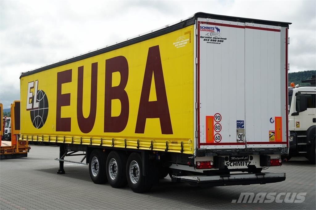Schmitz Cargobull STANDARD Plachtové návěsy