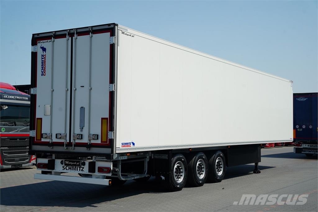 Schmitz Cargobull / CHŁODNIA / VECTOR 1550 / PALECIARA / OŚ PODNOSZO Semirremolques isotermos/frigoríficos