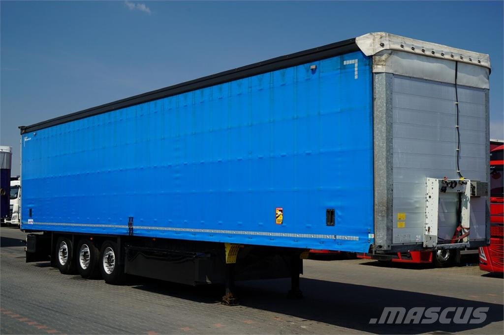 Schmitz Cargobull  Semirremolques con caja de lona