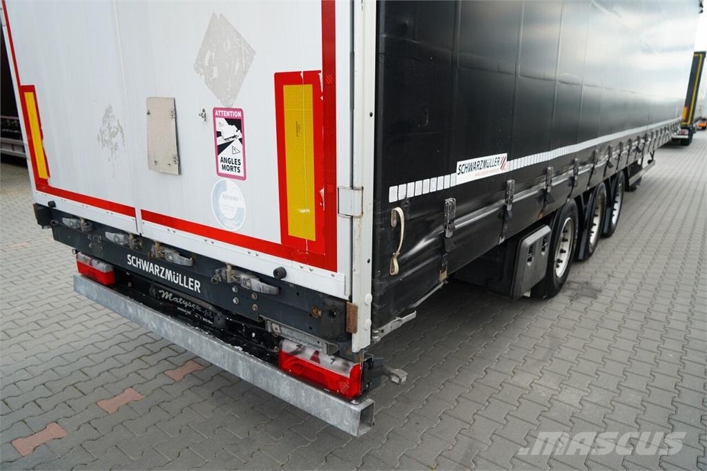 Schwarzmüller  Semirremolques de caja de lona