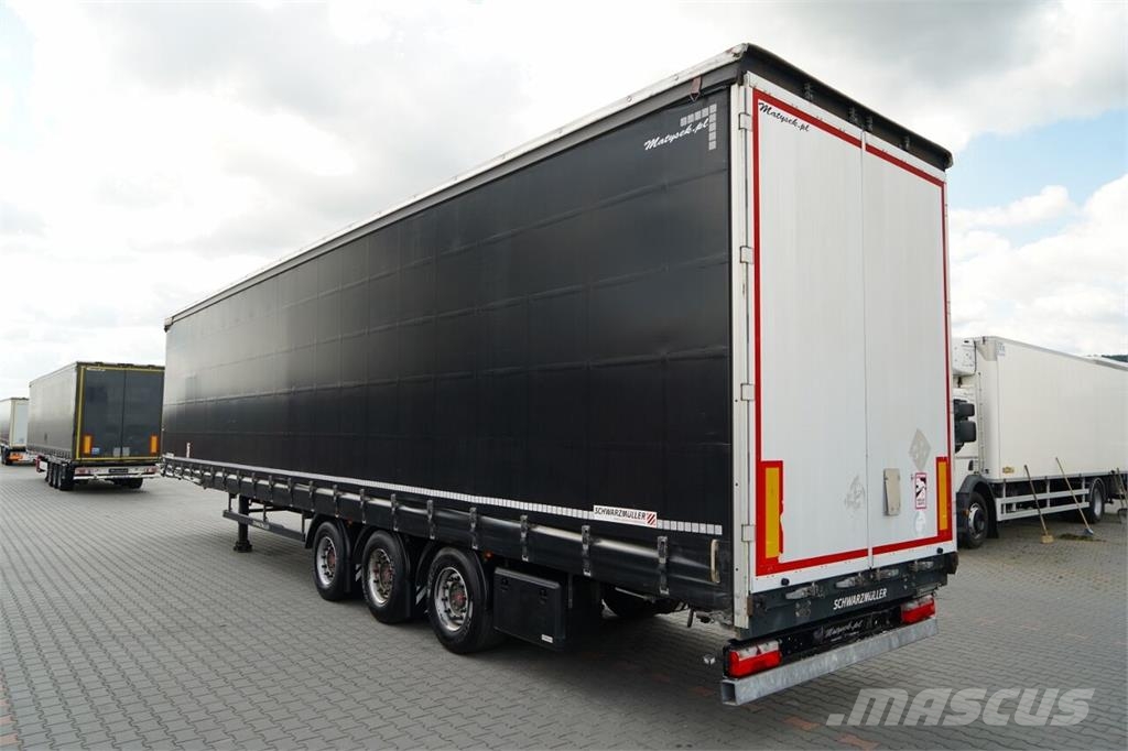 Schwarzmüller  Semirremolques de caja de lona