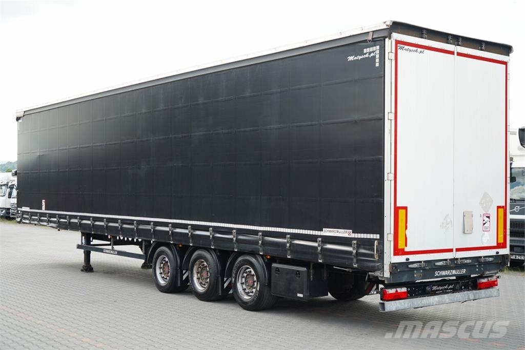 Schwarzmüller  Semirremolques de caja de lona