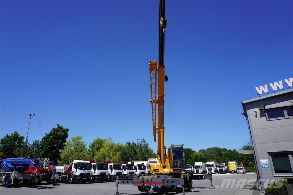 Sennebogen 630 rough terrain crane / 2000 MTH / Range 30 m / Верижни кранове