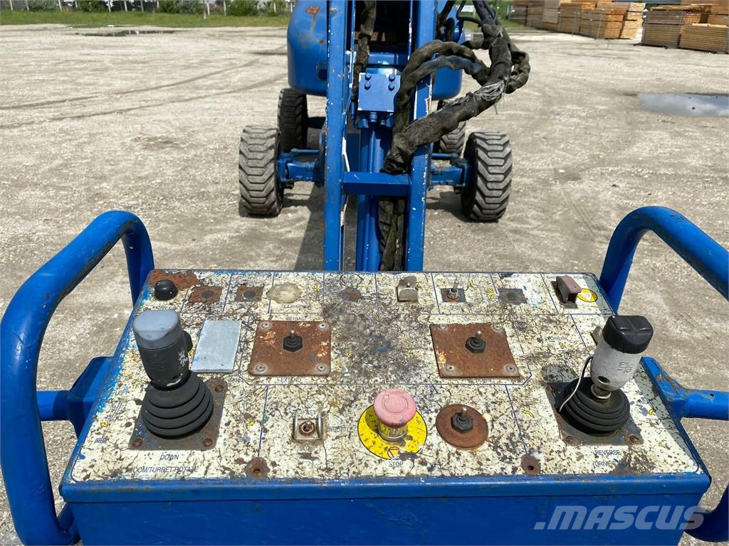 SkyJack SJ40T 4x4 Diesel - 14m رافعات سلة تلسكوبية