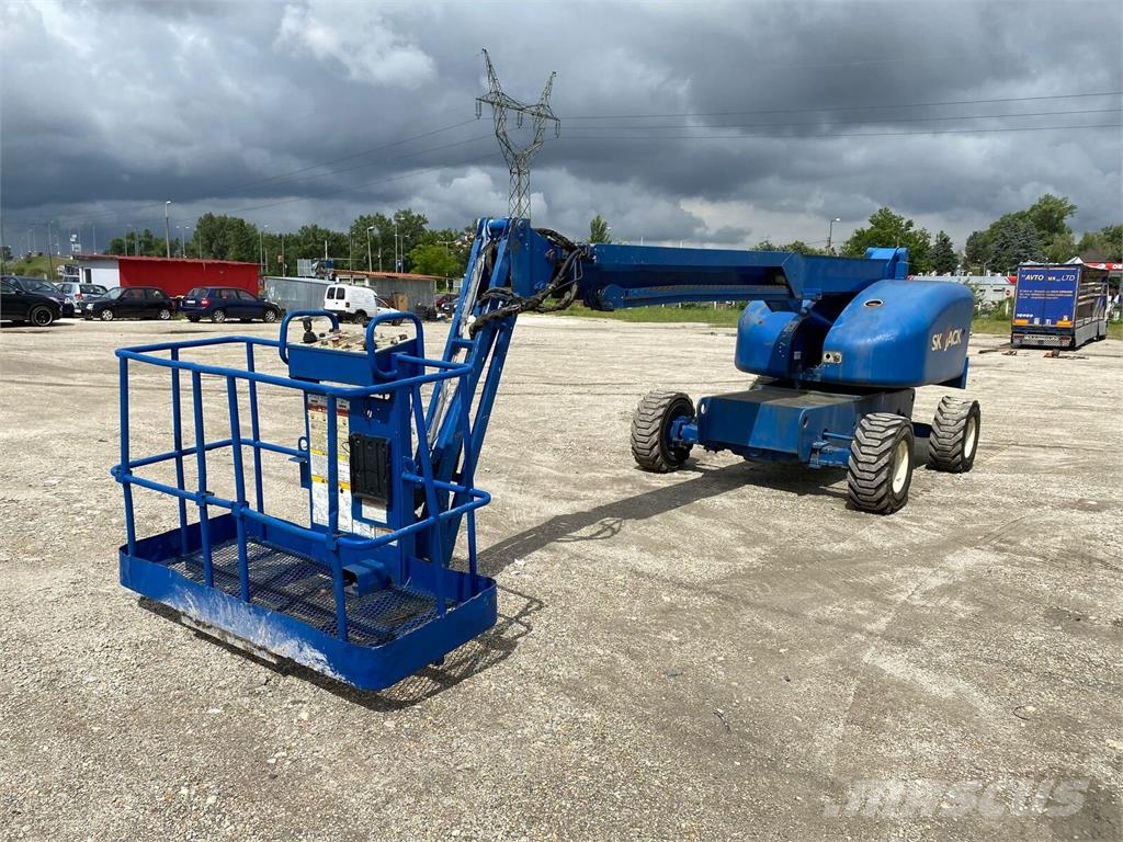 SkyJack SJ40T 4x4 Diesel - 14m رافعات سلة تلسكوبية