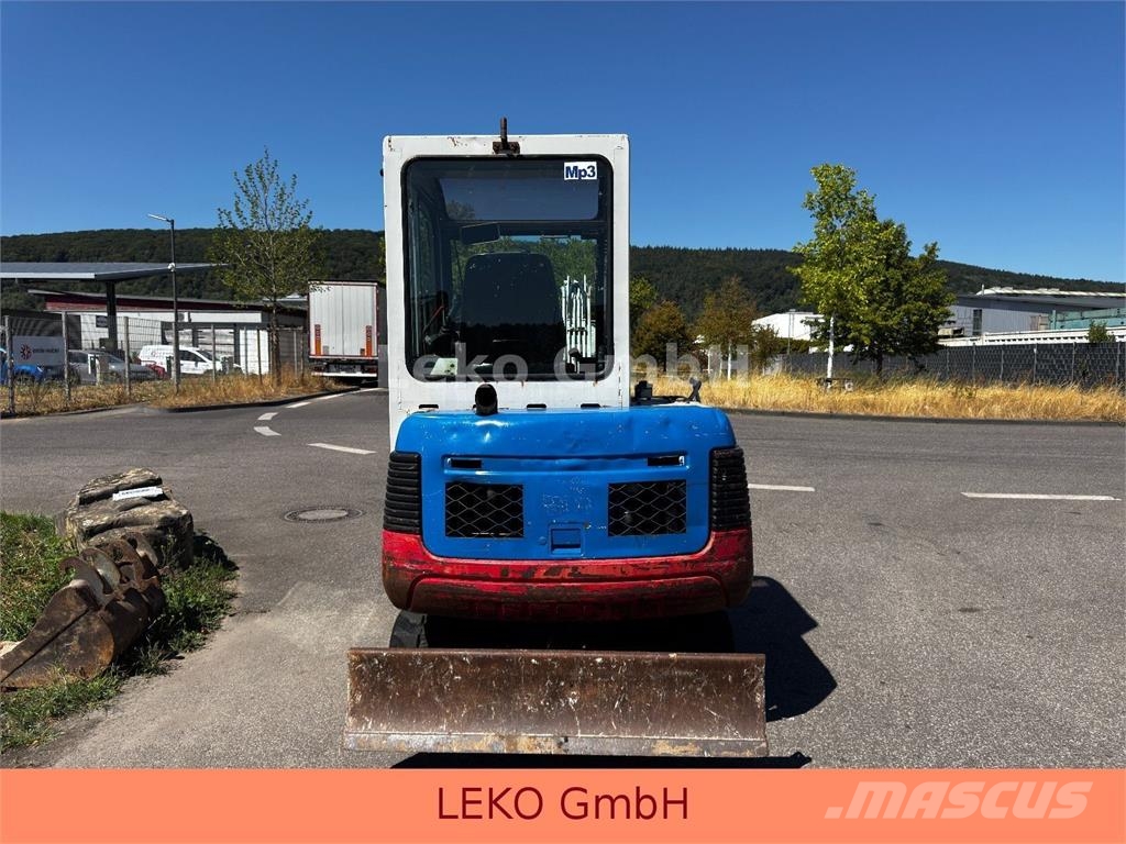 Takeuchi TB 125 Minikaivukoneet < 7t
