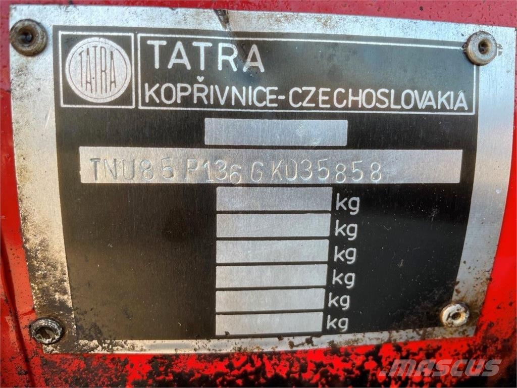 Tatra 815 6x6 Vízszállító Tartálykocsi Automobilinės cisternos