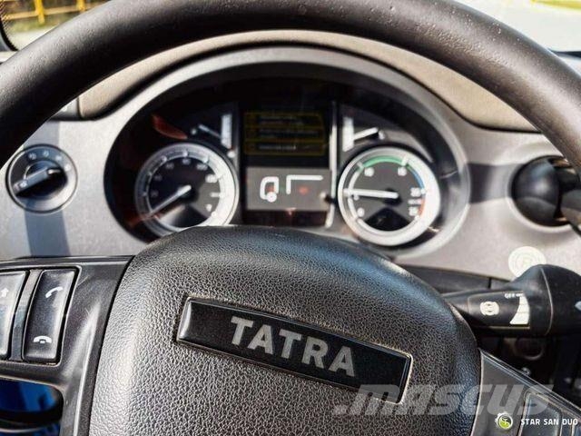 Tatra T158 PHOENIX 6x6 Euro 6 Ramy i zawieszenie