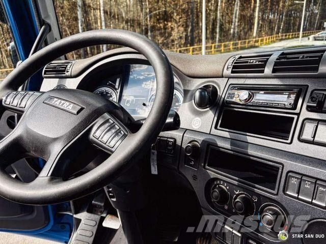 Tatra T158 PHOENIX 6x6 Euro 6 Ramy i zawieszenie