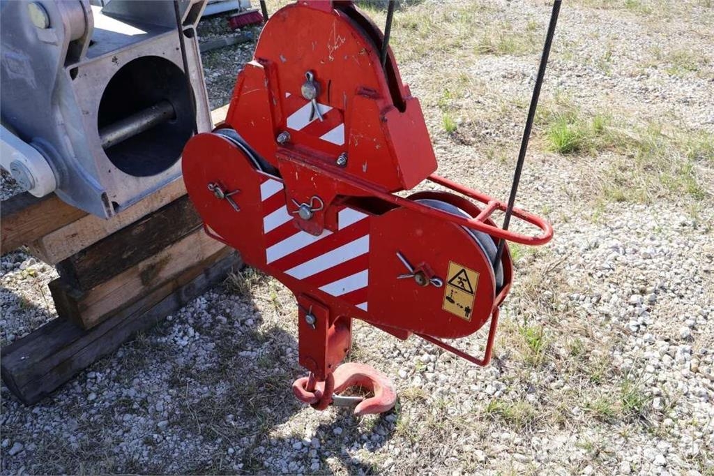 Terex CSE 32 quick-mounting low-slewing crane / 2023 / R Складская техника - Другие