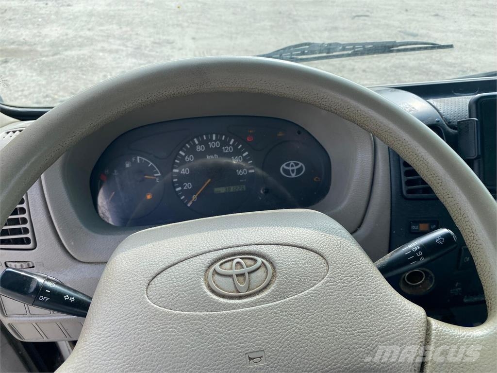 Toyota Dyna 100 3,0 D - Koffer Outros Camiões