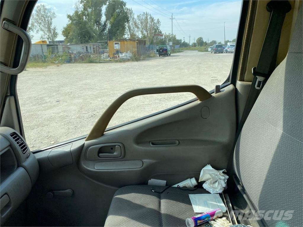 Toyota Dyna 100 3,0 D - Koffer Outros Camiões