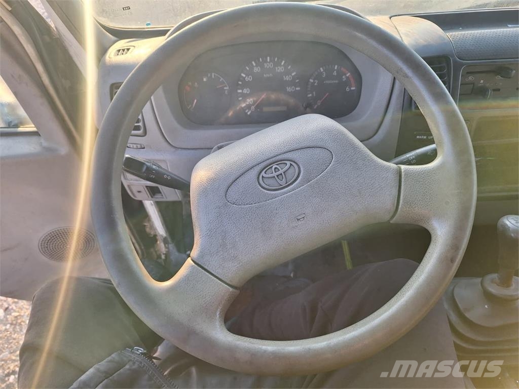 Toyota Dyna 150 3,0 D - Koffer 其他货车