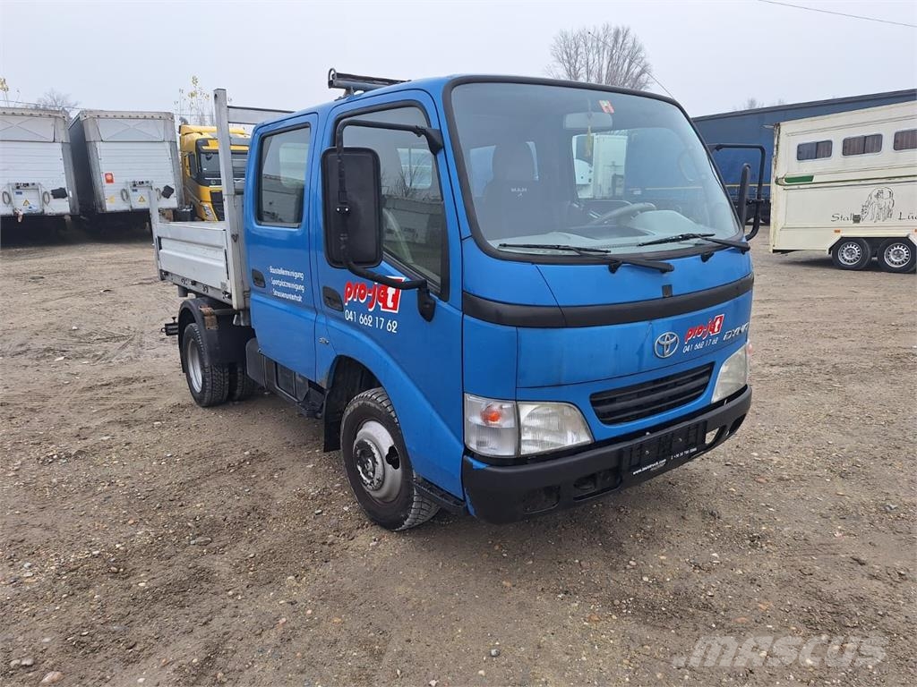 Toyota Dyna 150 3,0 D - Doka 3 sided Tipper Pašizgāzējs