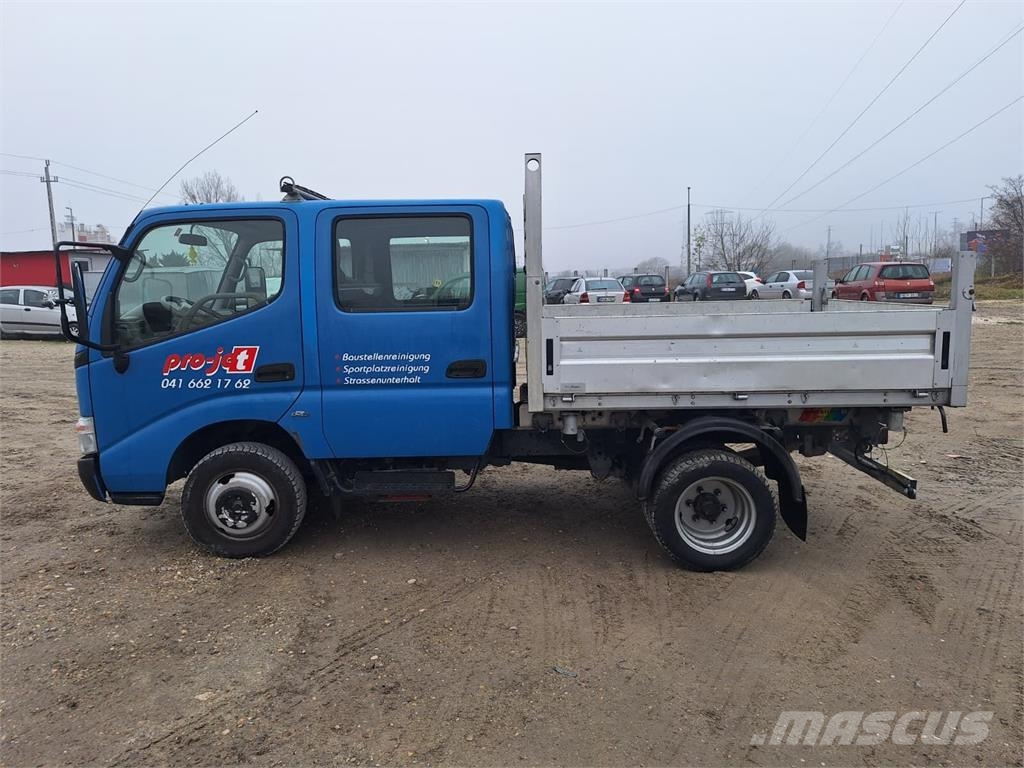 Toyota Dyna 150 3,0 D - Doka 3 sided Tipper Pašizgāzējs