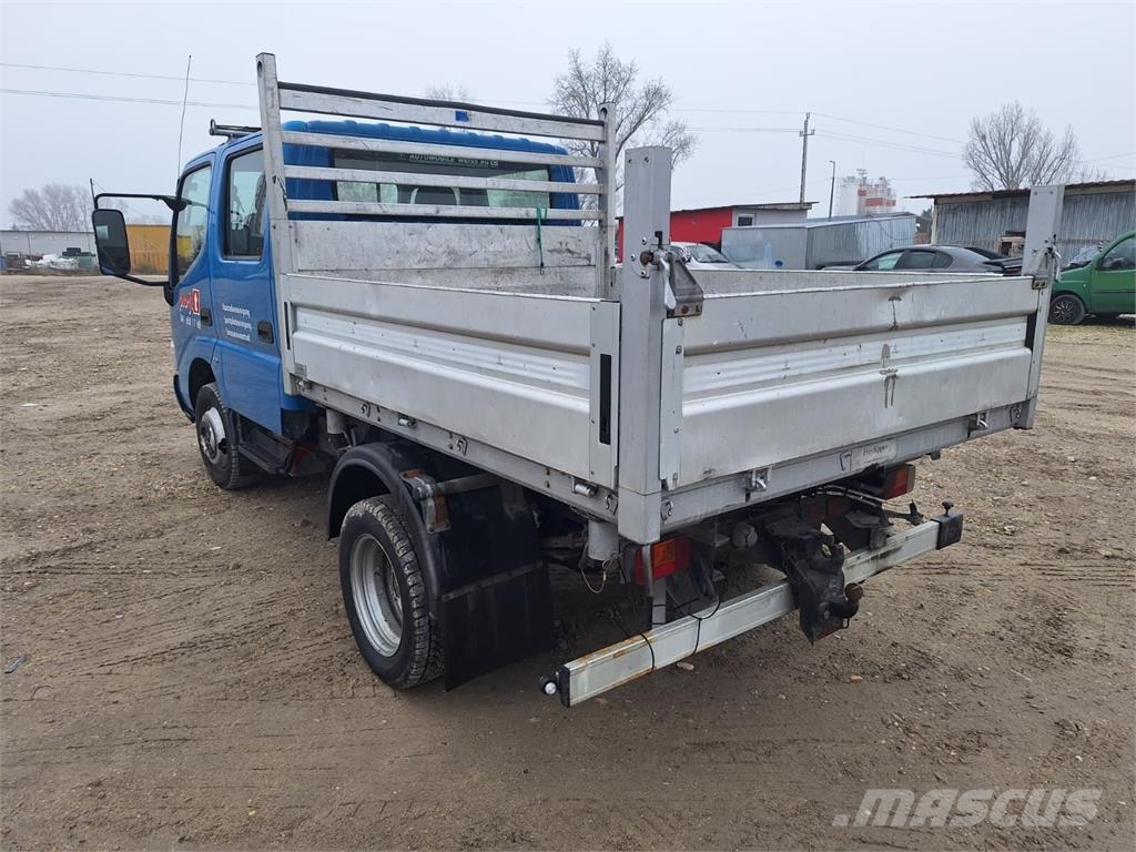 Toyota Dyna 150 3,0 D - Doka 3 sided Tipper Pašizgāzējs