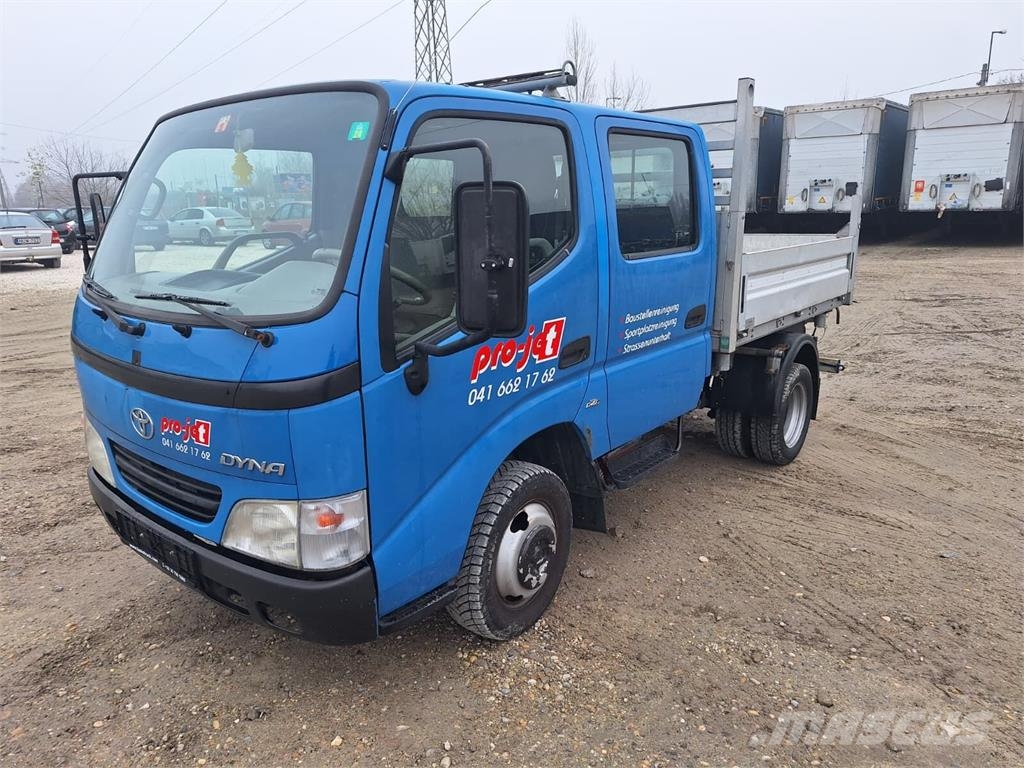 Toyota Dyna 150 3,0 D - Doka 3 sided Tipper Pašizgāzējs