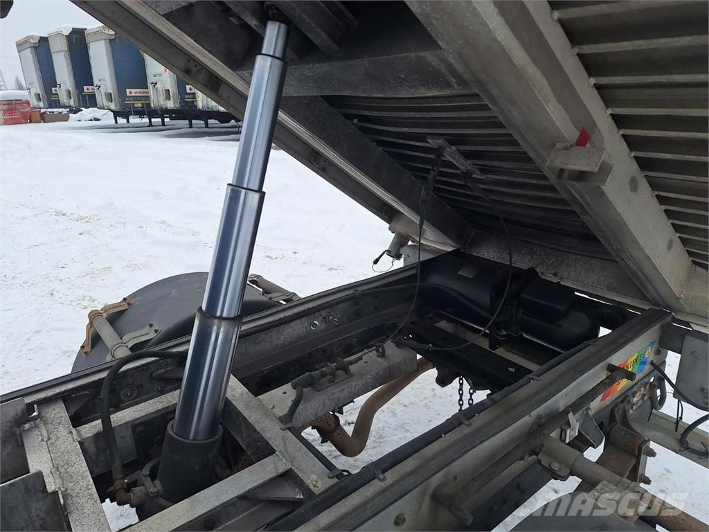 Toyota Dyna 150 3,0 D - Doka 3 sided Tipper Pašizgāzējs