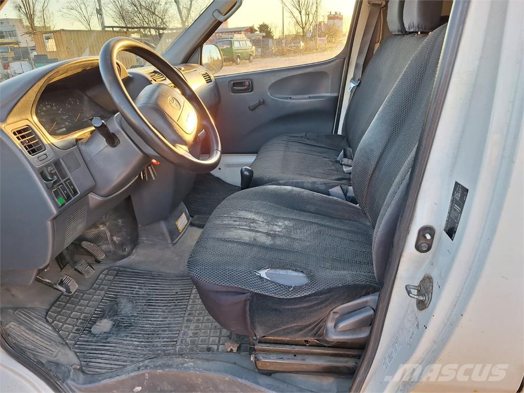Toyota Hiace 150 2,5 D 4x4 - VAN Kita