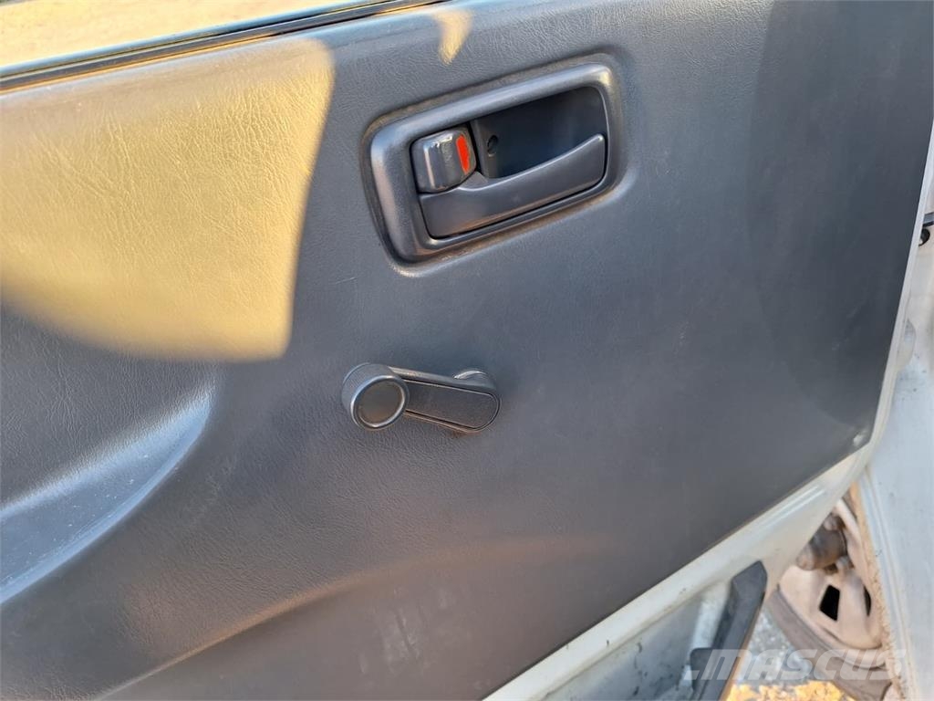 Toyota Hiace 150 2,5 D 4x4 - VAN Kita